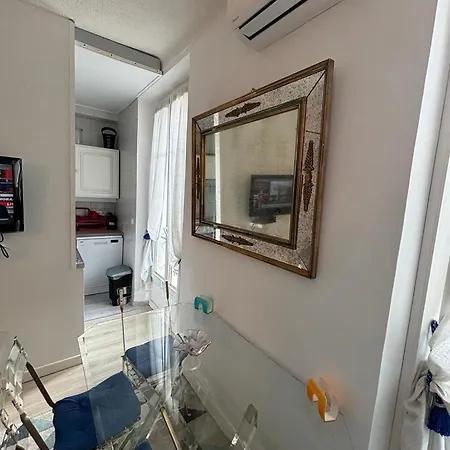 Carre D'or * Канны